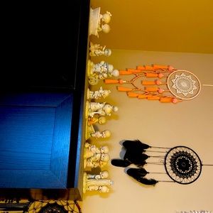 Precious Moments 11 figurines